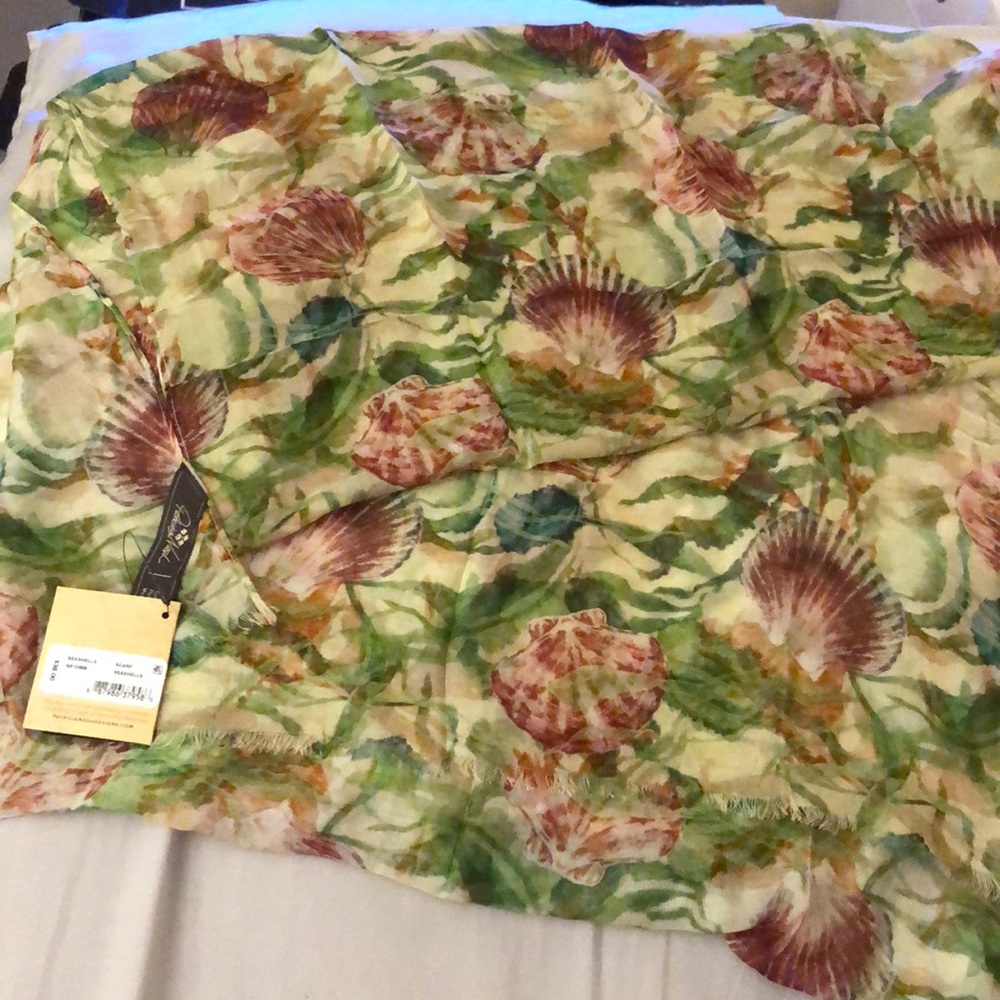 Patricia Nash Seashells By The Seashore Scarf 100% Viscose Fringed Edges OS NWT